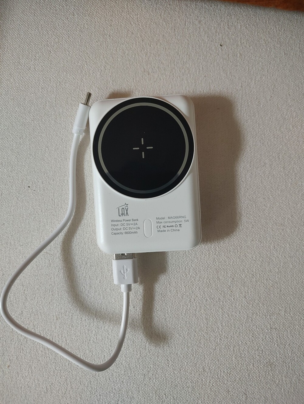 White Wireless Power Bank with Magnetic Wireless Charger